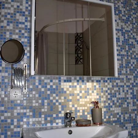 Santo Hillside House Apartament